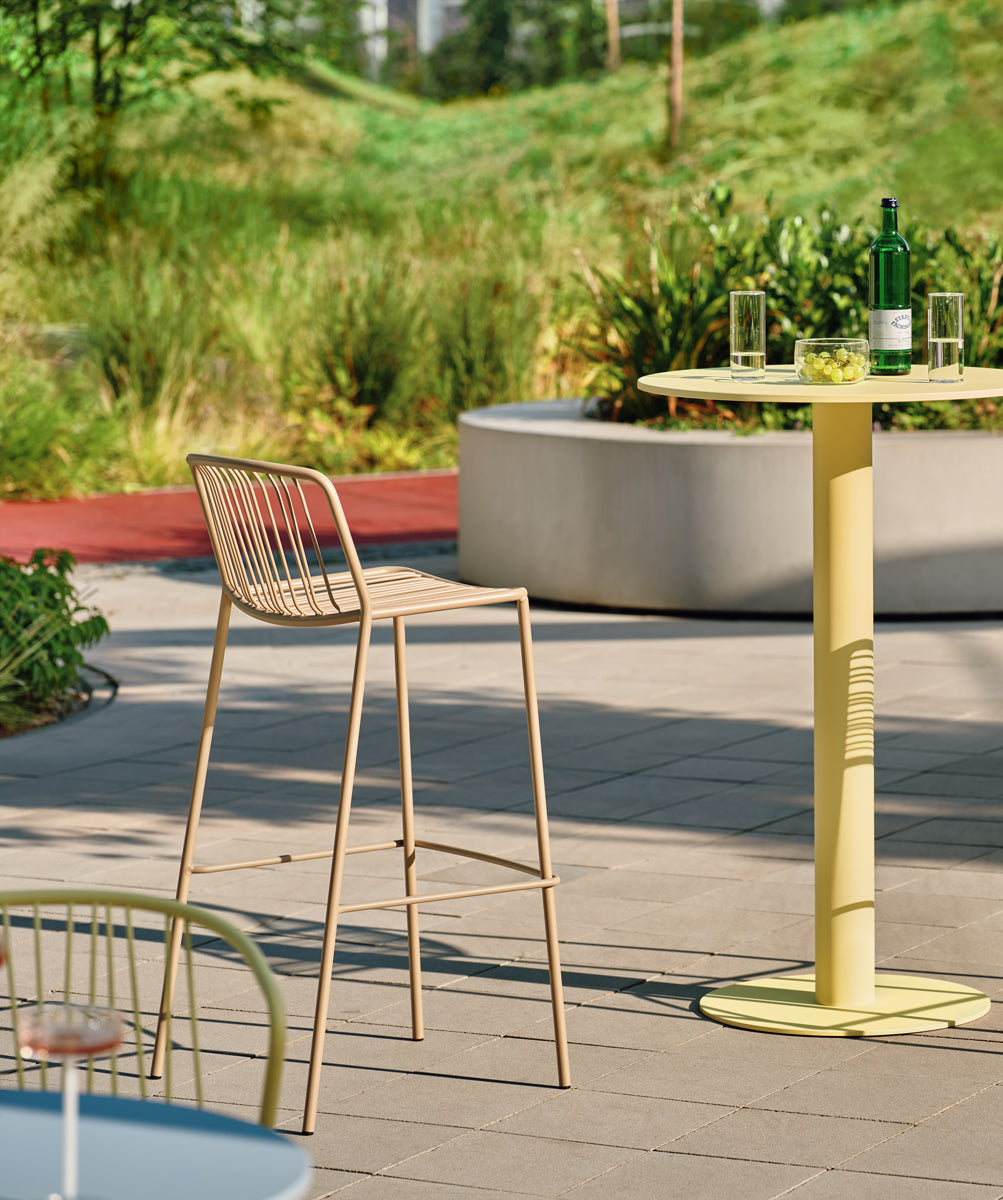 Bolt OSTK711 - Hochtisch in Türkis präsentiert im Onlineshop von KAQTU Design AG. Hochtisch Outdoor ist von Mdd