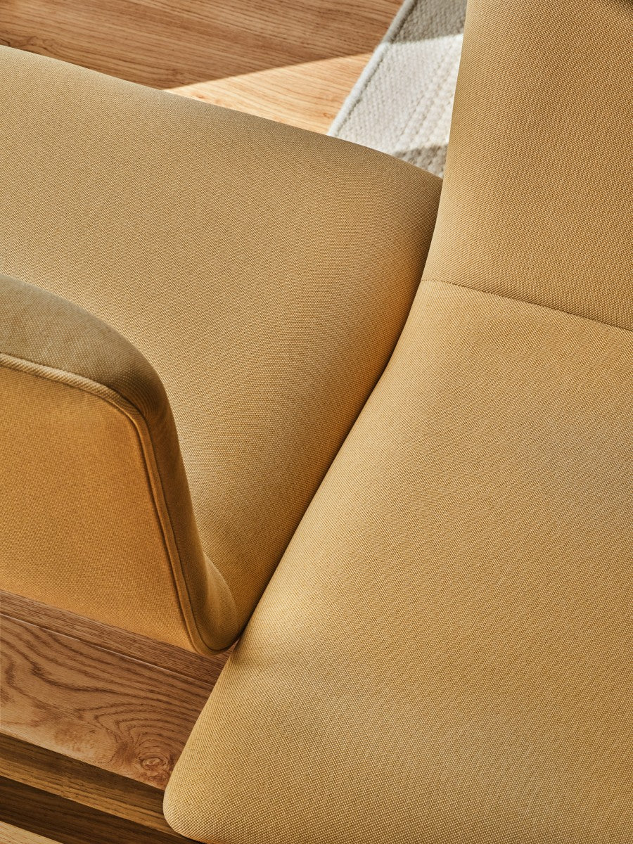 Ramp RMP311 - Bank in Grau präsentiert im Onlineshop von KAQTU Design AG. Sitzbank ist von Mdd