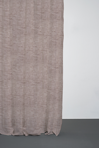 Leinenvorhang in Moka präsentiert im Onlineshop von KAQTU Design AG. Vorhang ist von ZigZagZurich