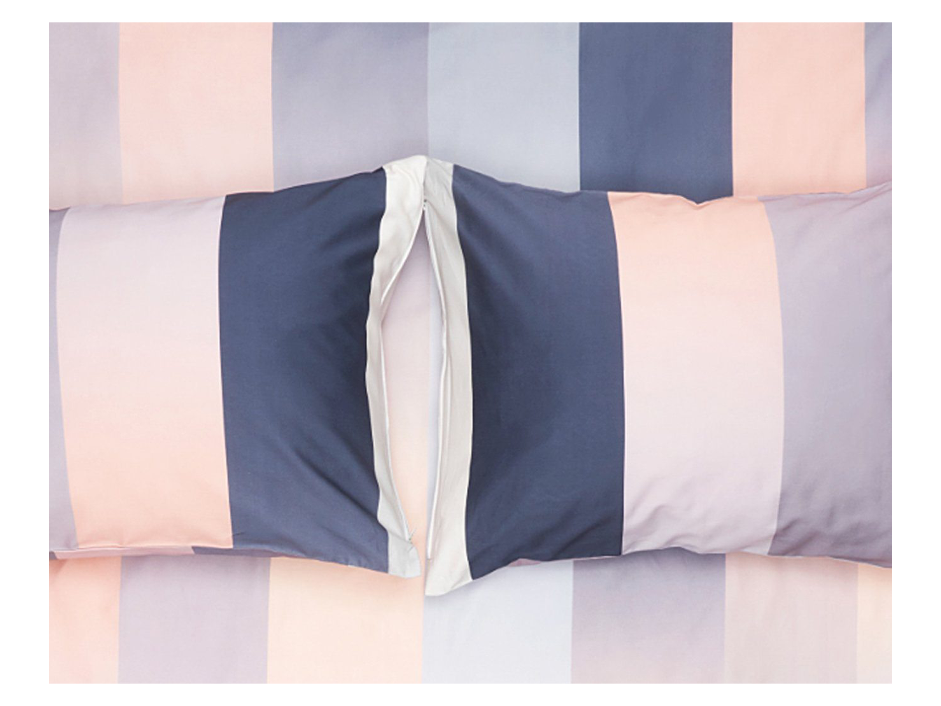 Kissenbezug Kumo in Multicolor präsentiert im Onlineshop von KAQTU Design AG. Kissenbezug ist von ZigZagZurich