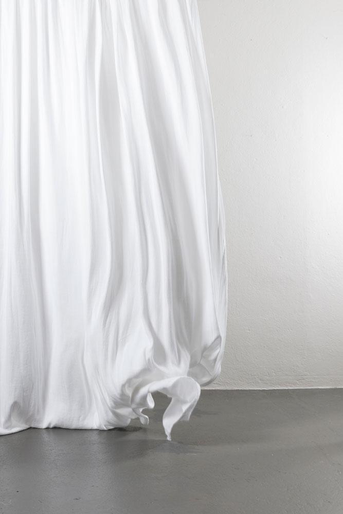 Leinenvorhang Panama in Weiss präsentiert im Onlineshop von KAQTU Design AG. Vorhang ist von ZigZagZurich