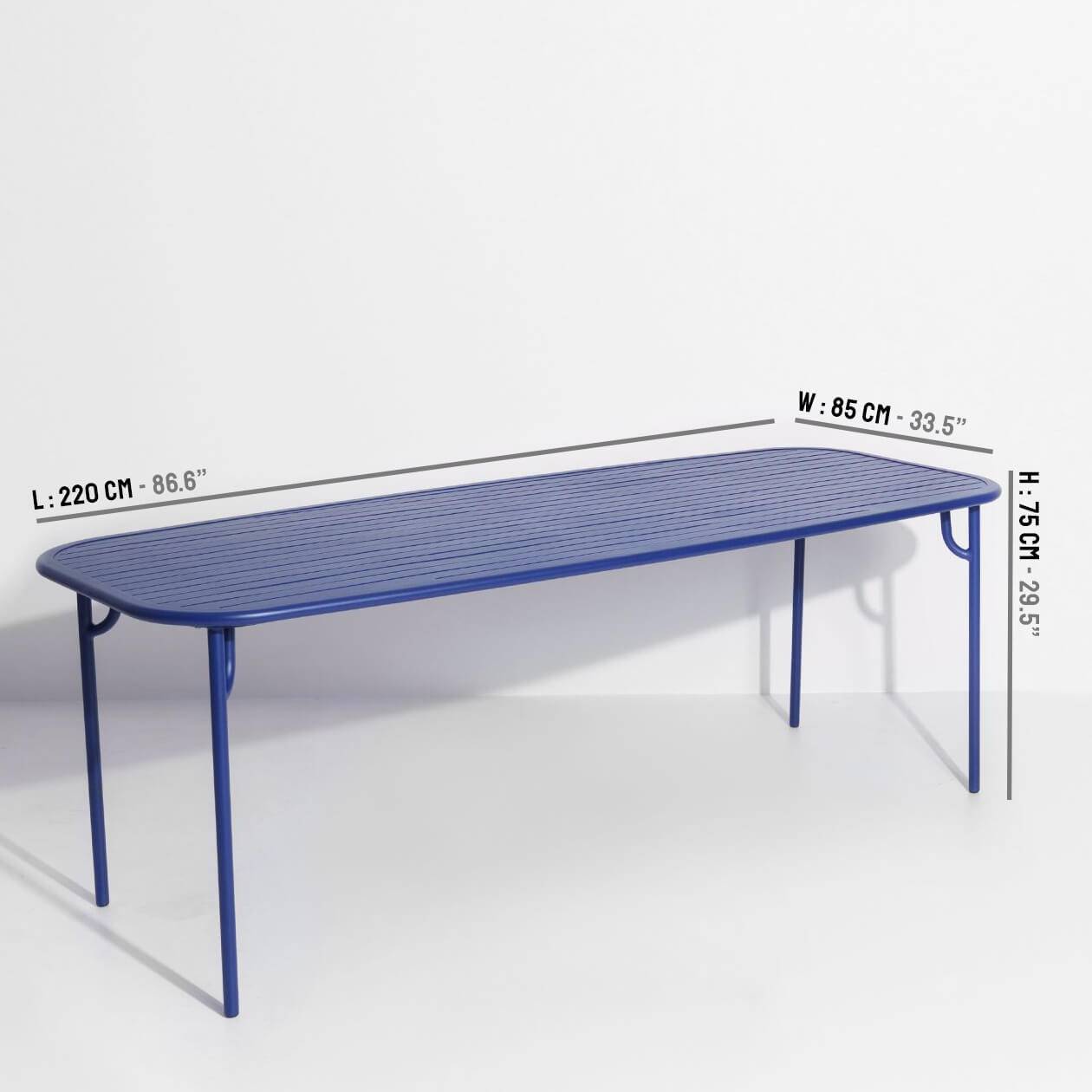 Week-End Tisch Large in Blue präsentiert im Onlineshop von KAQTU Design AG. Gartentisch ist von Petite Friture