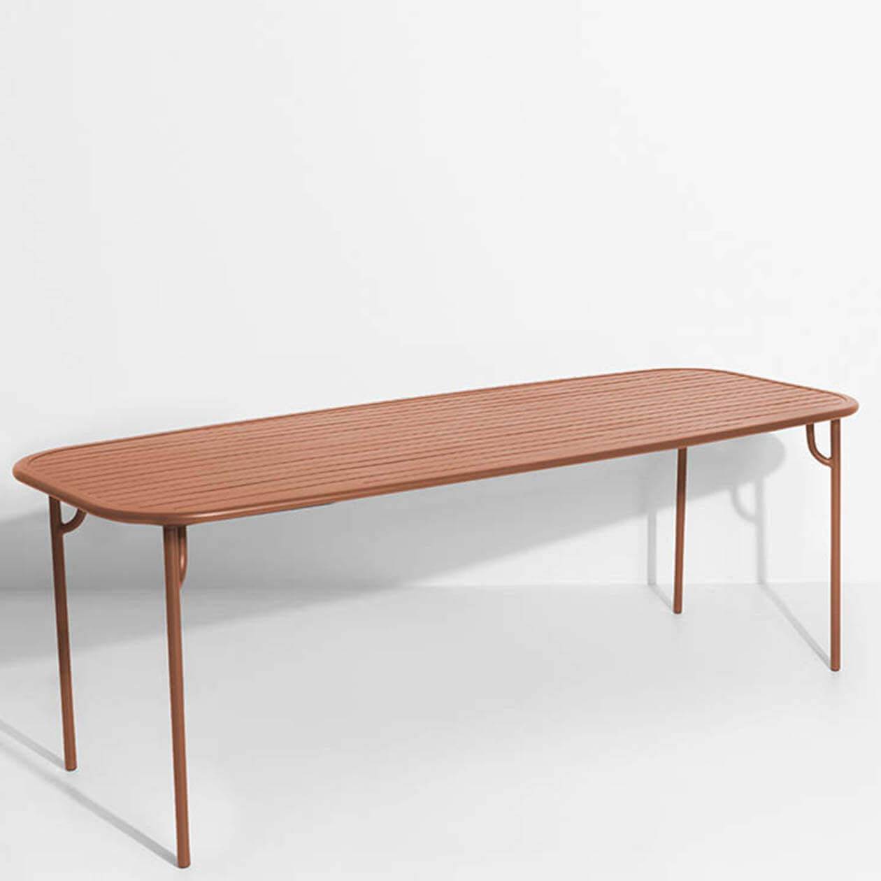 Week-End Tisch Large in Terracotta präsentiert im Onlineshop von KAQTU Design AG. Gartentisch ist von Petite Friture