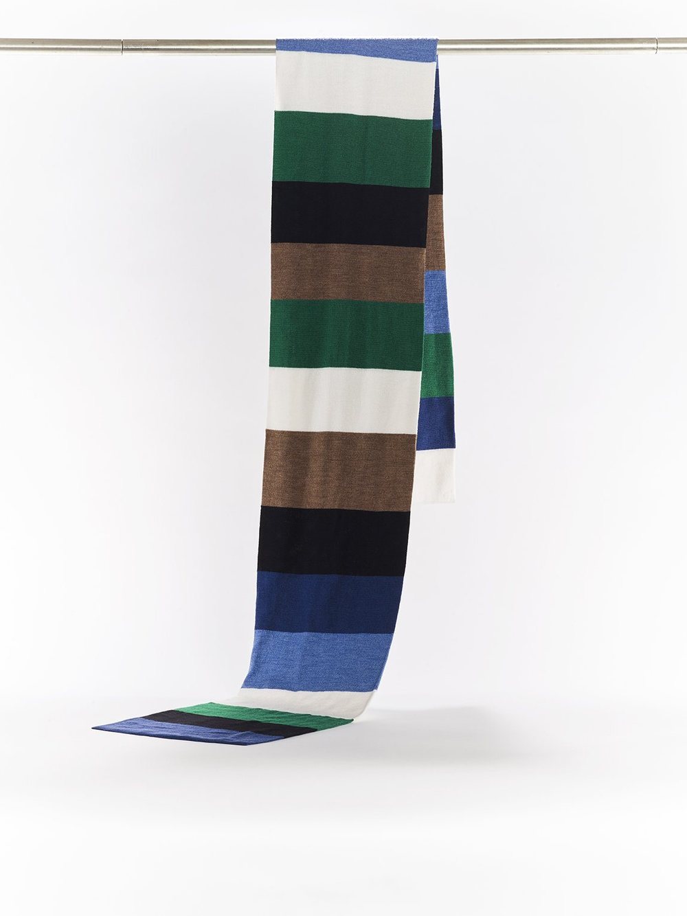 Schal Merino V5 in Multicolor präsentiert im Onlineshop von KAQTU Design AG. Schal ist von ZigZagZurich
