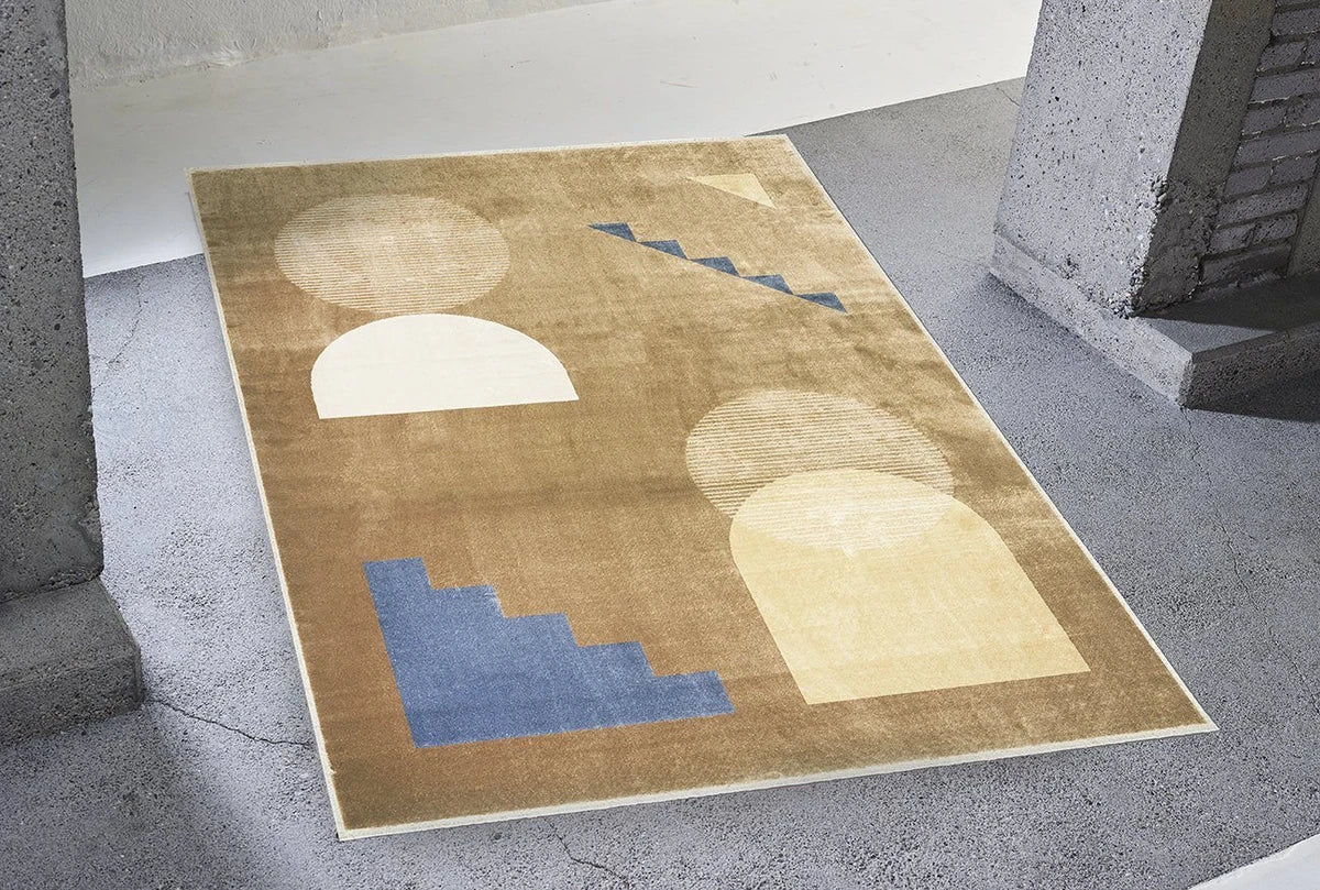 Framework Teppich in Multicolor präsentiert im Onlineshop von KAQTU Design AG. Teppich ist von ZigZagZurich