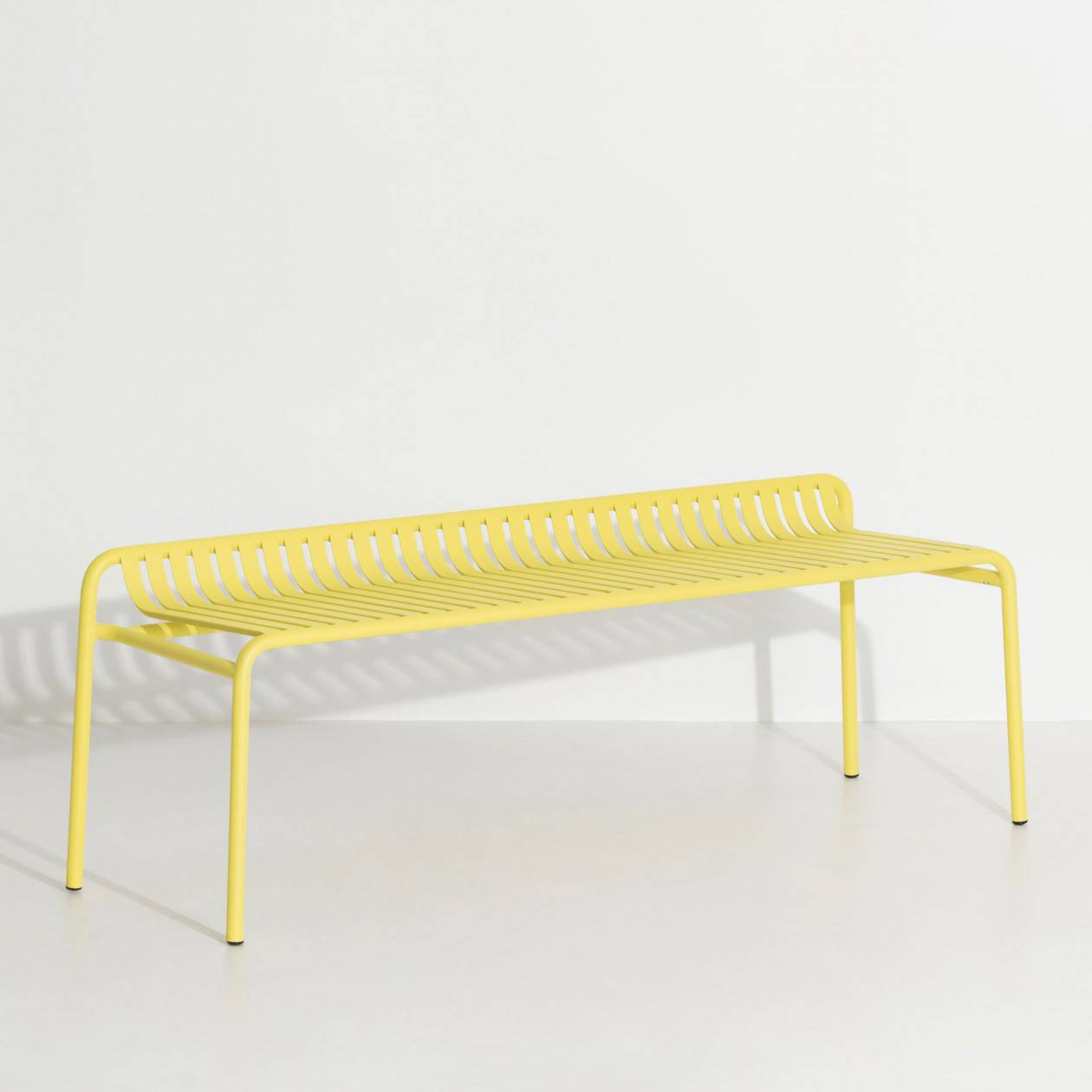 Week-End Gartenbank in Yellow präsentiert im Onlineshop von KAQTU Design AG. Gartenbank ist von Petite Friture