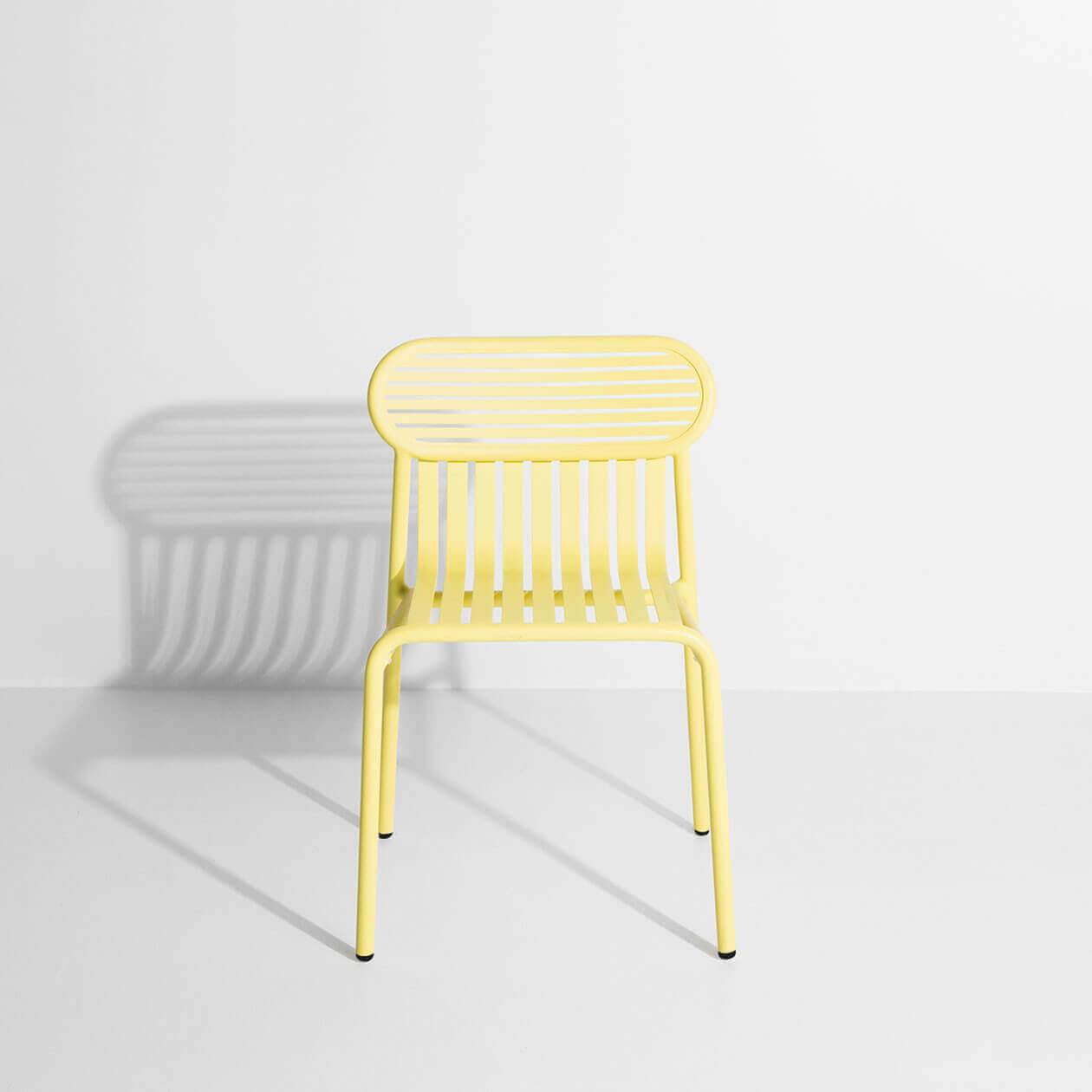 Week-End Gartenstuhl in Yellow präsentiert im Onlineshop von KAQTU Design AG. Gartenstuhl ist von Petite Friture
