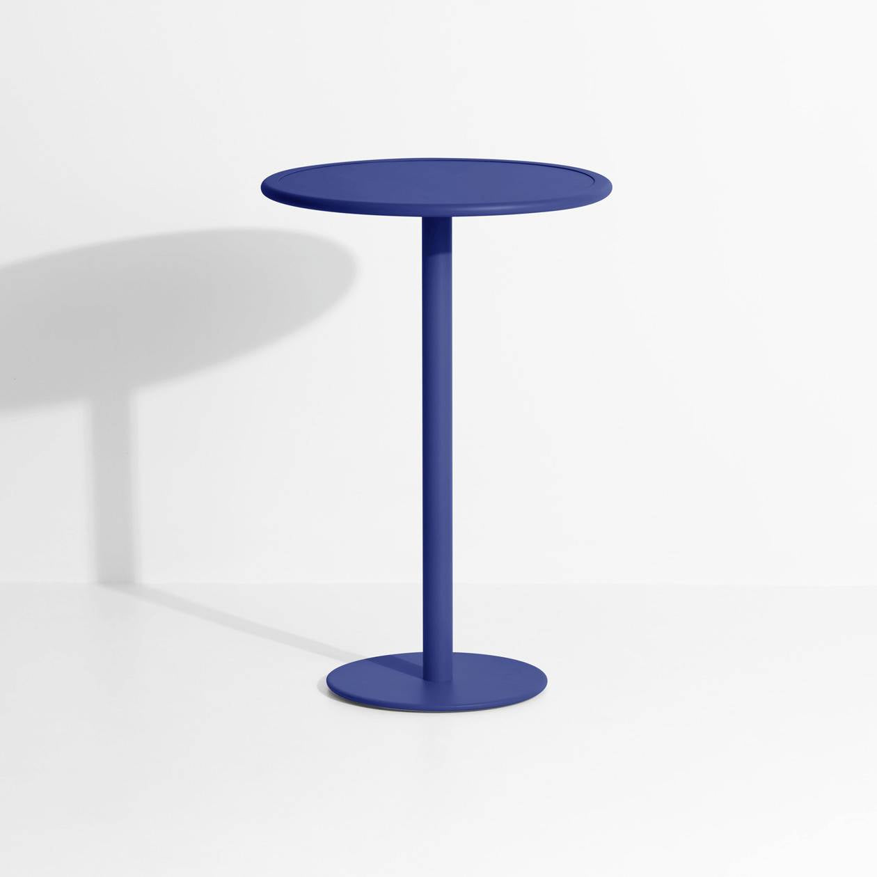 Week-End Bartisch rund in Blue präsentiert im Onlineshop von KAQTU Design AG. Hochtisch Outdoor ist von Petite Friture