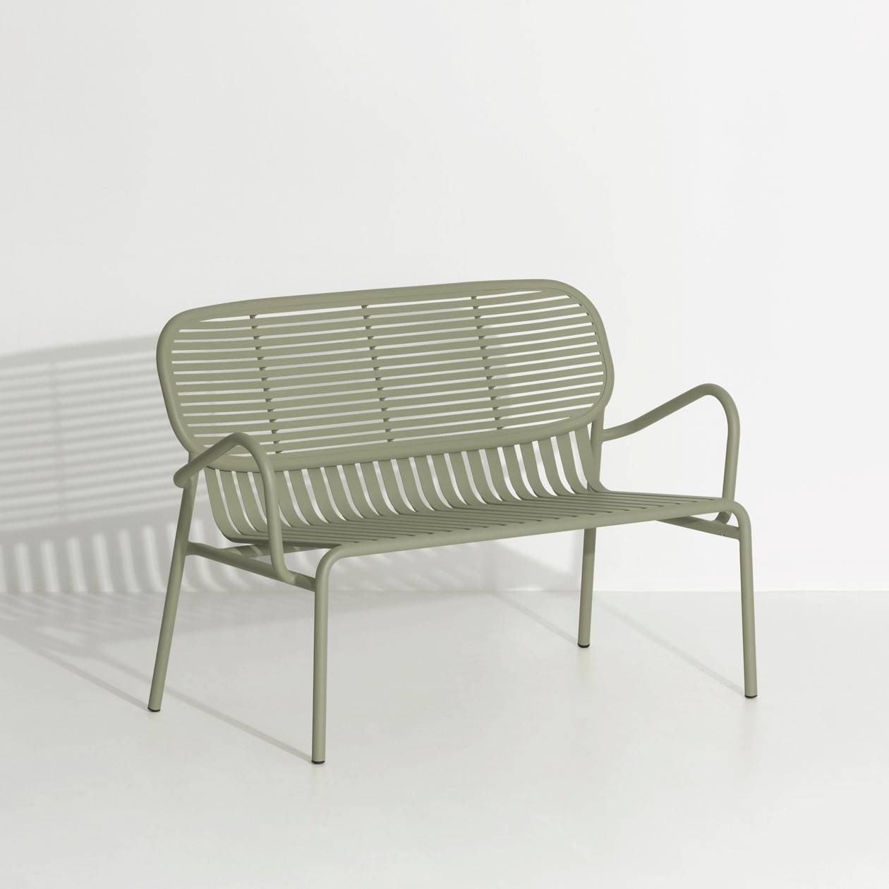 Week-End Gartensofa in Jade Green präsentiert im Onlineshop von KAQTU Design AG. Lounge Sofa ist von Petite Friture