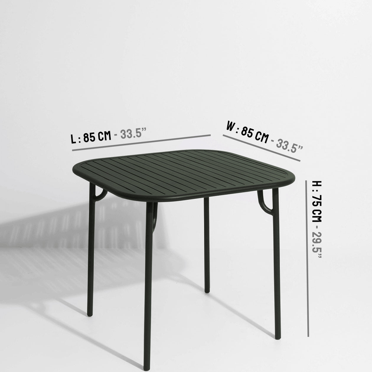 Week-End Tisch Small in Green Glass präsentiert im Onlineshop von KAQTU Design AG. Gartentisch ist von Petite Friture