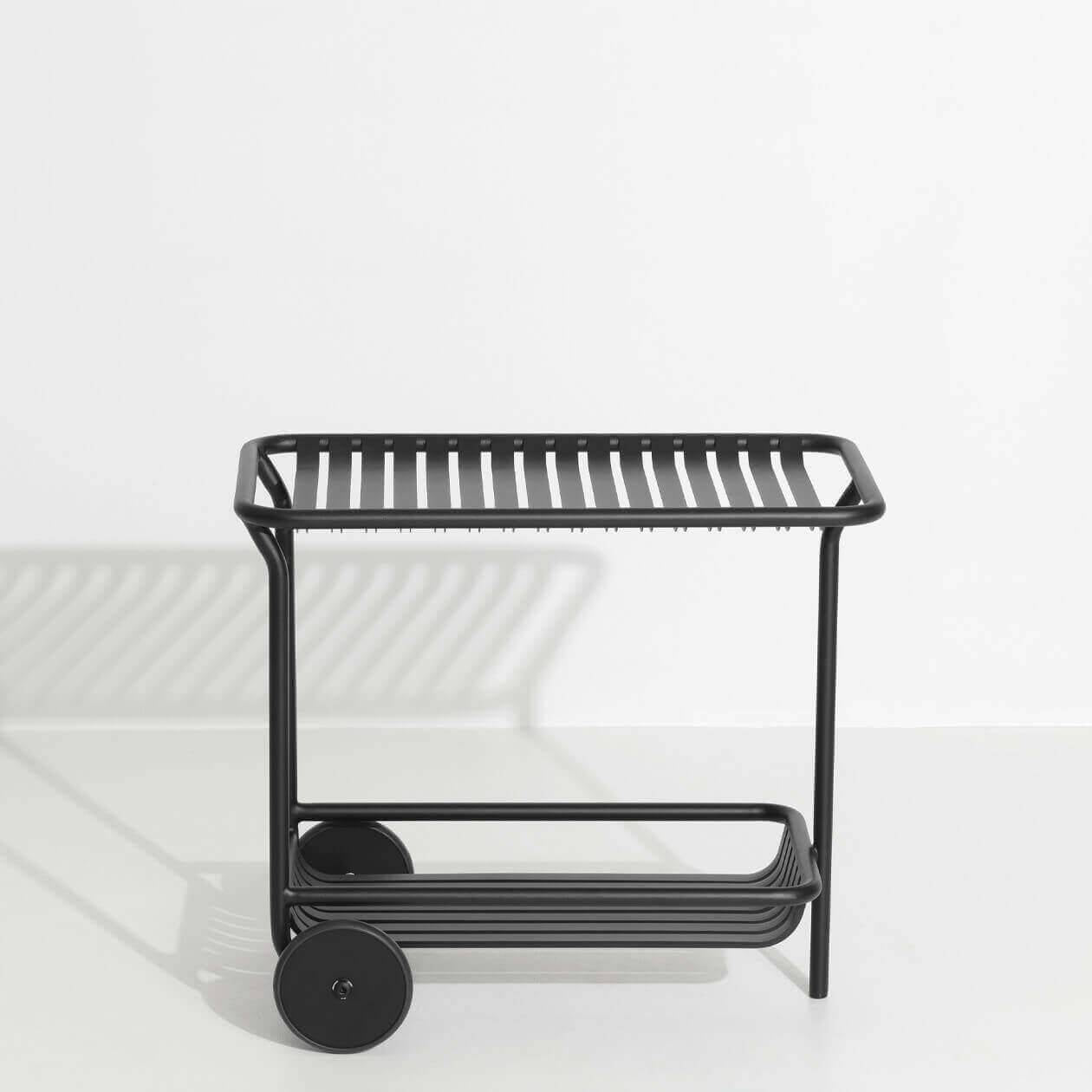 Week-End Trolley in Black präsentiert im Onlineshop von KAQTU Design AG. Beistelltisch Outdoor ist von Petite Friture