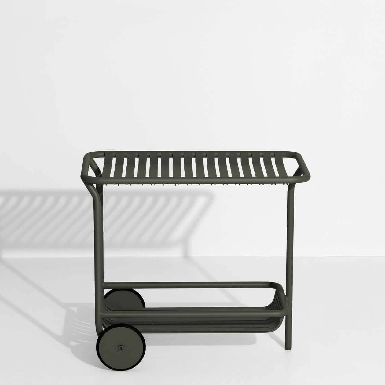 Week-End Trolley in Green Glass präsentiert im Onlineshop von KAQTU Design AG. Beistelltisch Outdoor ist von Petite Friture