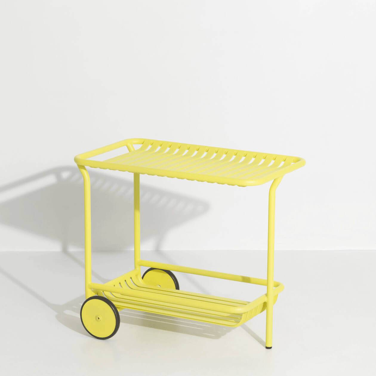 Week-End Trolley in Yellow präsentiert im Onlineshop von KAQTU Design AG. Beistelltisch Outdoor ist von Petite Friture